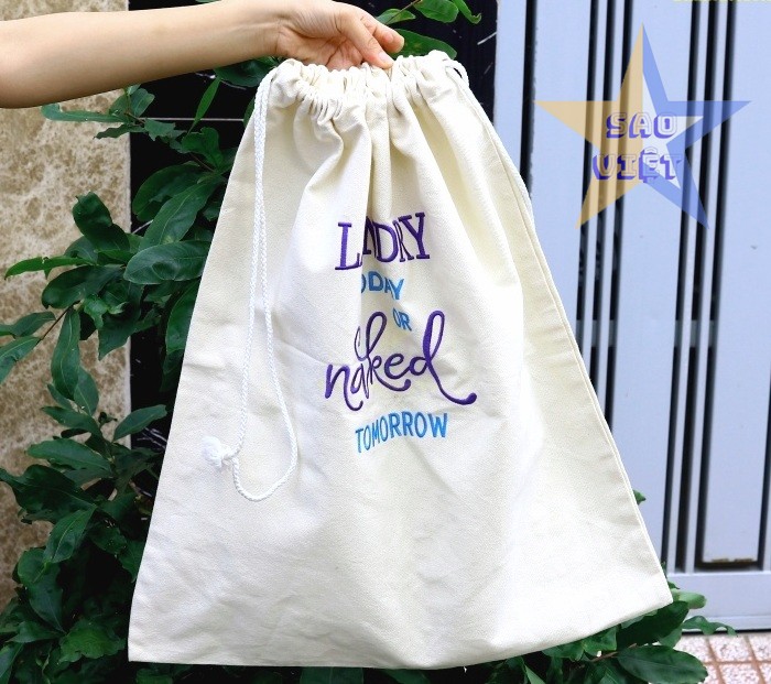 tui-canvas-co-lon-chu-06