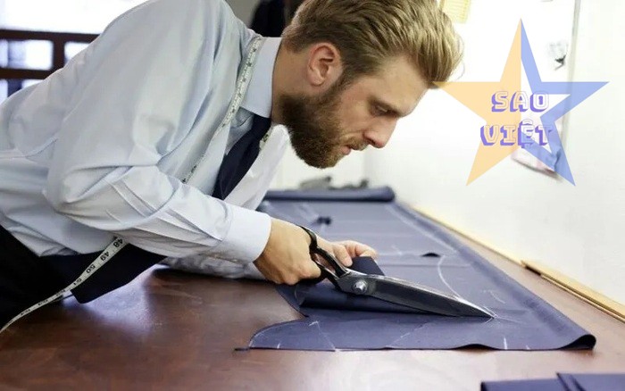 Cắt vải theo khuân mẫu bạn đã kẻ từ trước