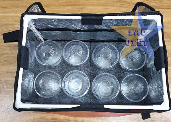 Túi giữ nhiệt giao hàng trà sữa giúp bảo quản sản phẩm hiệu quả